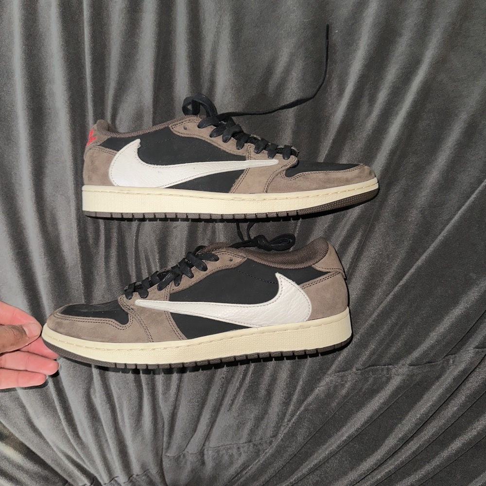 travis scott dunks low mocha